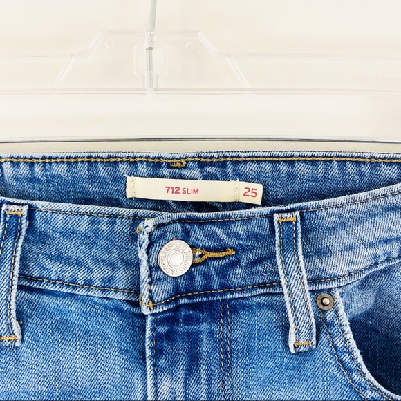 Levi’s 712 Slim Jean - Picture 4 of 4